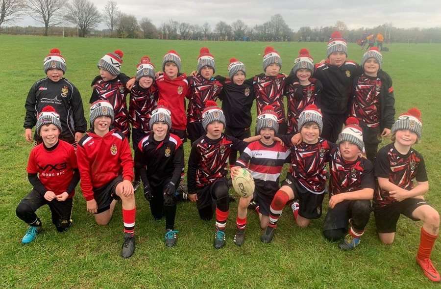 Keeping Frome RFC Minis and Juniors warm this Christmas